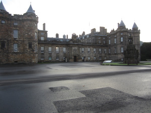 The Royal Palace of Holyroodhouse (Photo by the author)